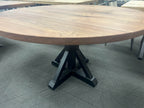Table à manger ronde en noyer de 54 po avec bord biseauté