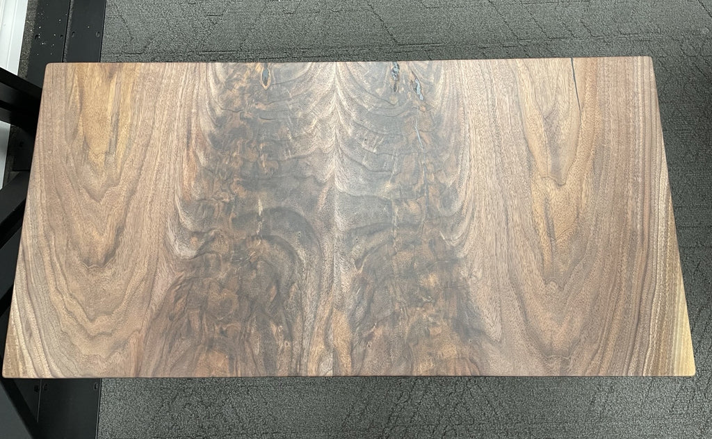 Banc en noyer Live Edge