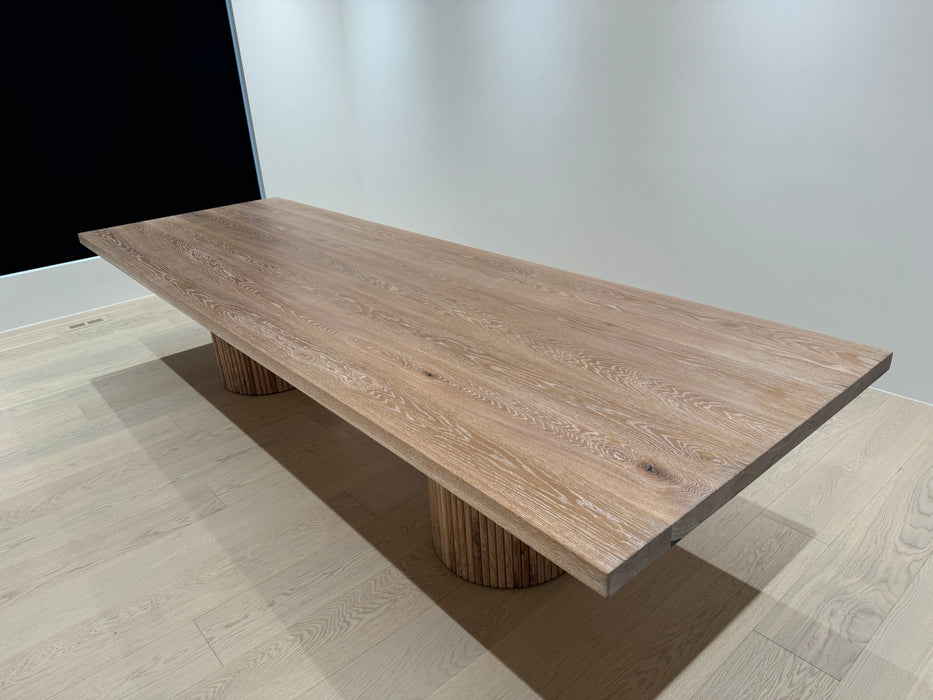 Table rectangulaire en chêne (personnalisée)