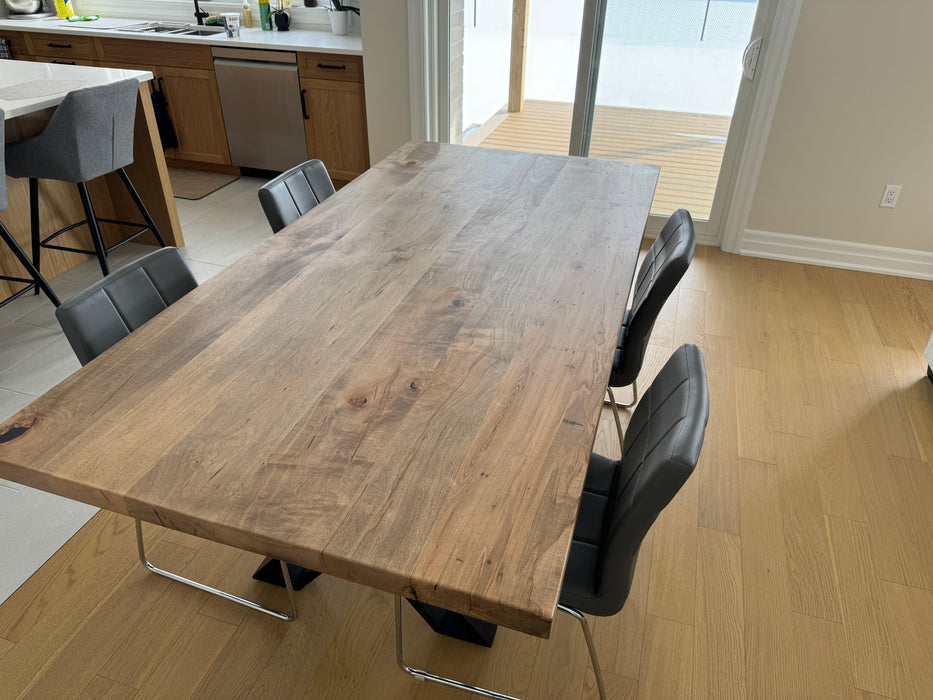 Table rectangulaire en érable (personnalisée)