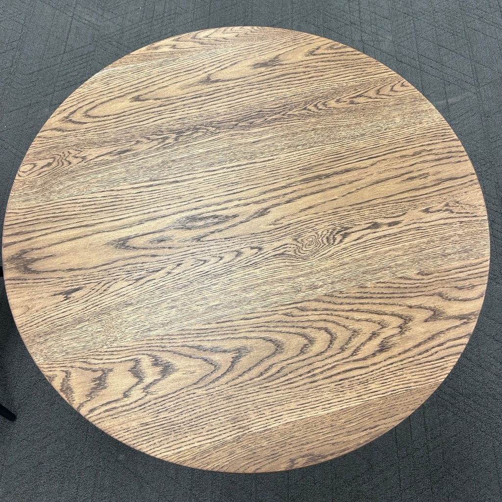 Round Oak Dining Table 35” with bevel Edge