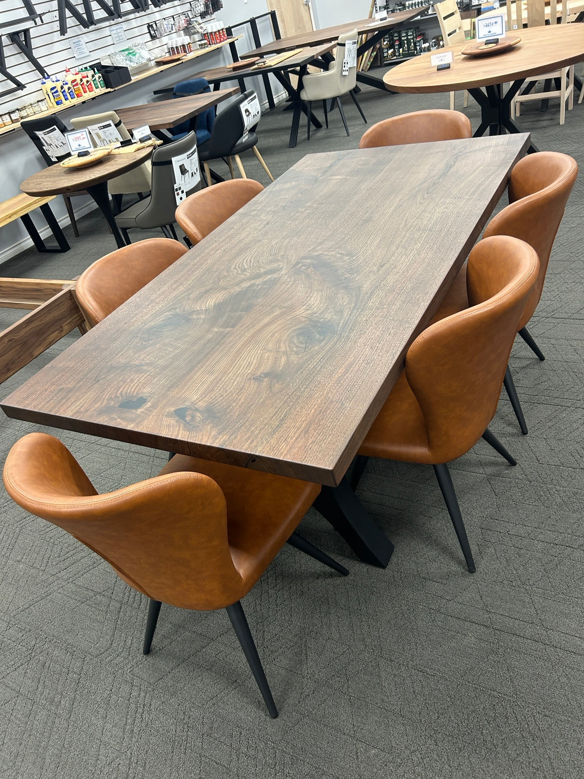 Mesa de comedor de nogal de borde recto 84L 40W