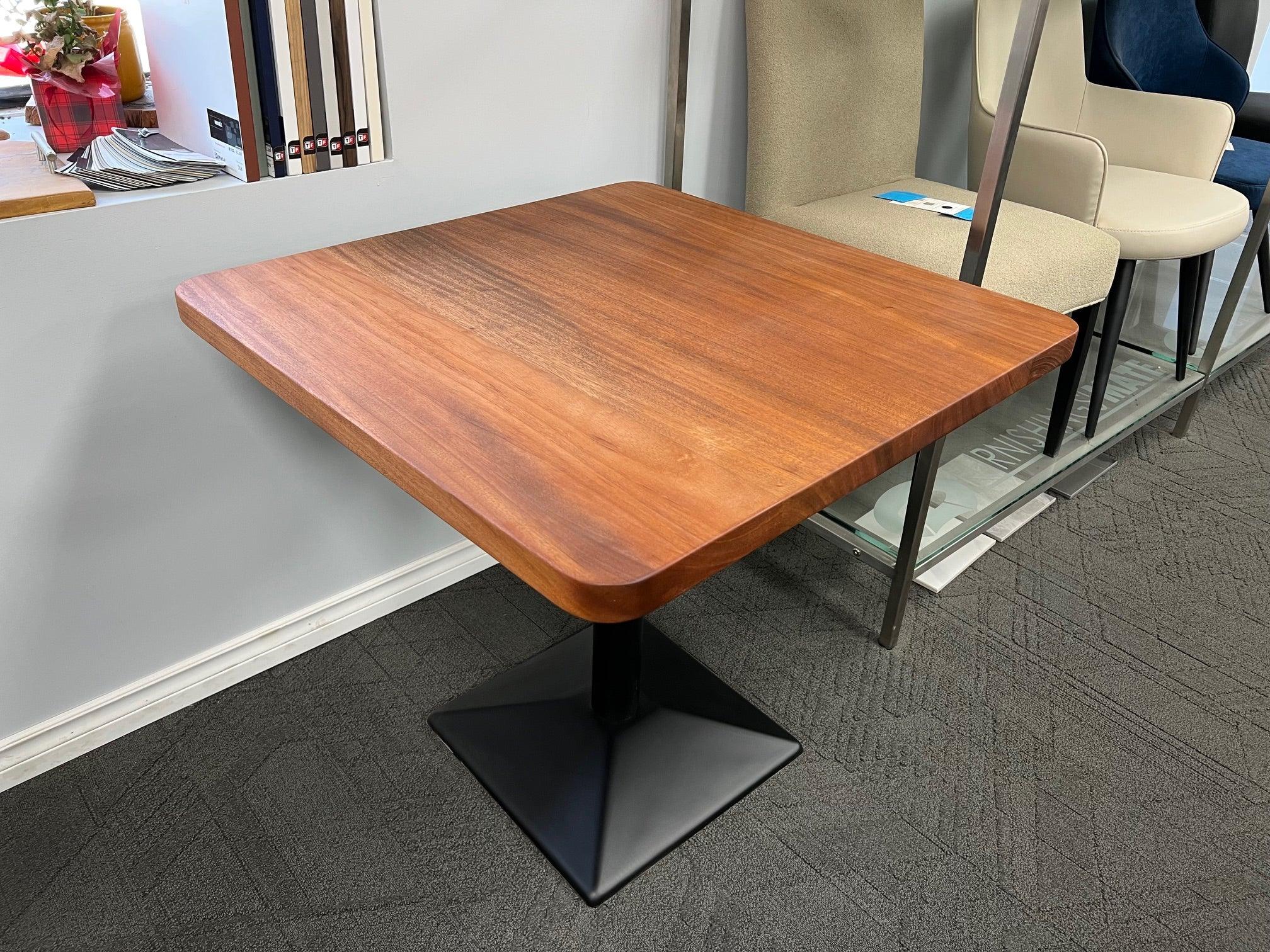 Table carrée de bistrot/de jeu en acajou - 80 x 80 cm