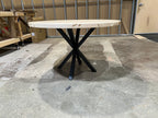 Table à manger ronde en érable vermoulu 48"