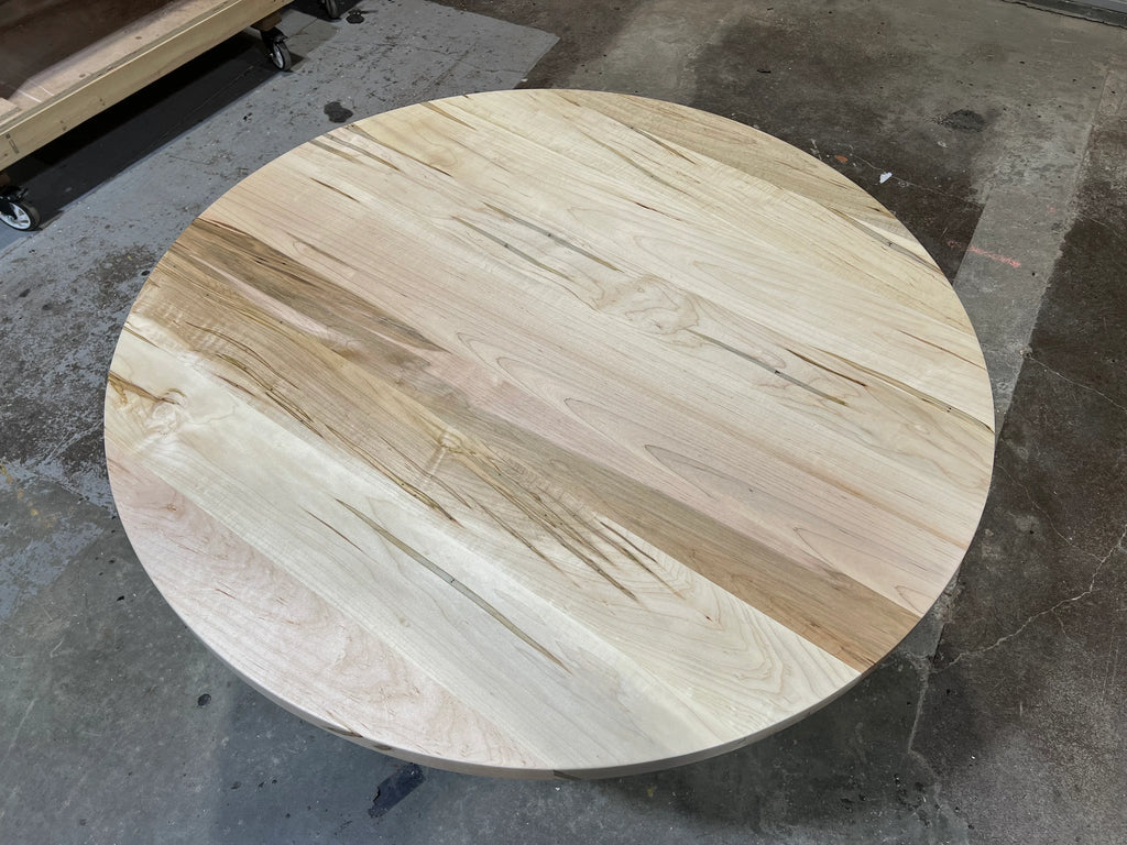 Table à manger ronde en érable vermoulu 48"