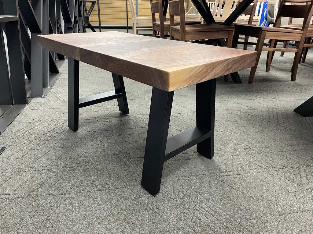 Banc en noyer Live Edge