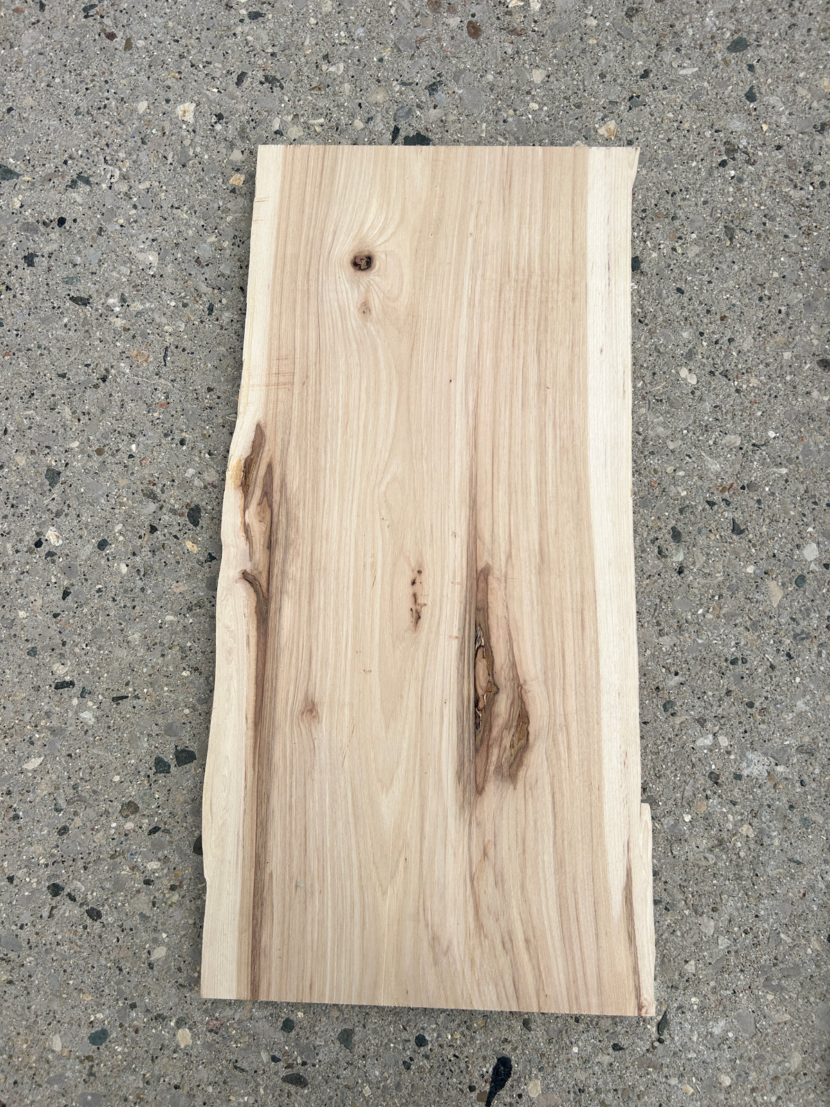 Packs de planches à charcuterie en noyer hickory 4/4 Live Edge