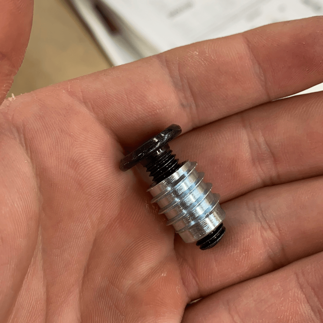 Rampa Flatbolt M8 KF - Fractal Designs Inc